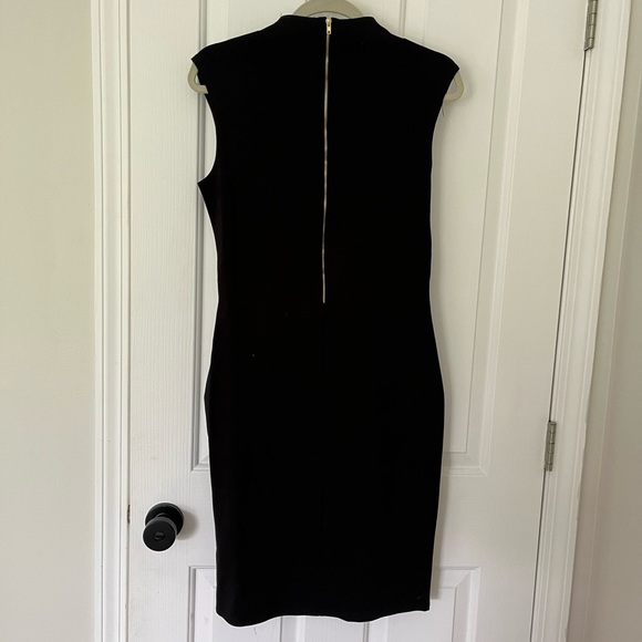 Sleeveless Black Dress - Picture 4 of 4